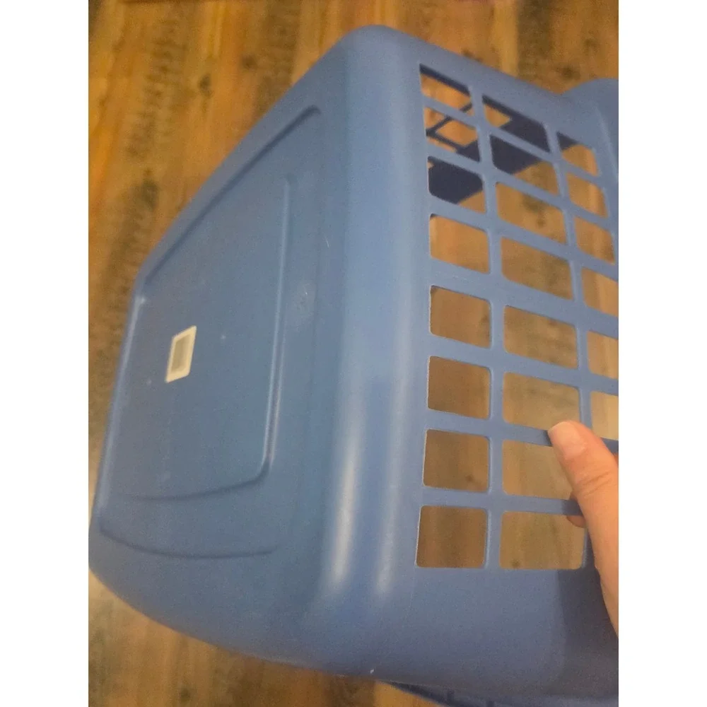 Vintage Rubbermaid 2874 Blue Easy Carry Plastic Vented Laundry Basket Handles